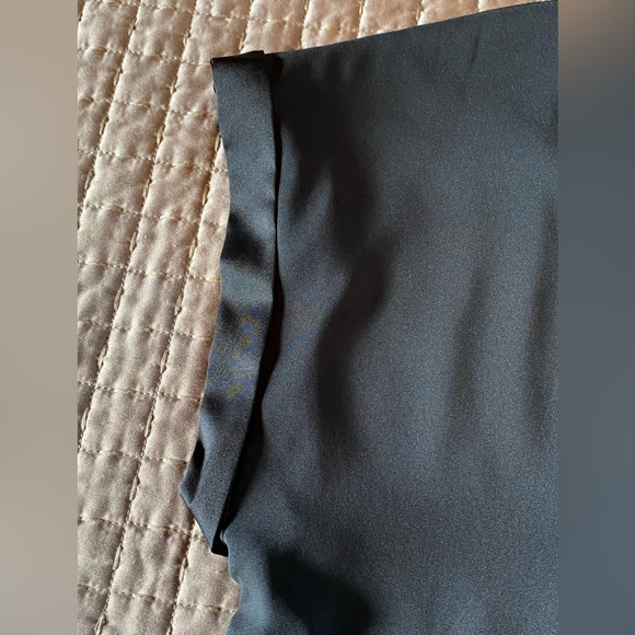 EXPRESS NWOT MATTE SATIN T-SHIRT TOP - Picture 5 of 5